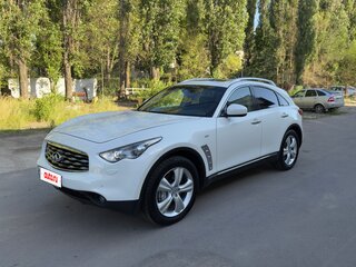 2011 Infiniti FX37 II (S51), белый, 1990000 рублей, вид 1