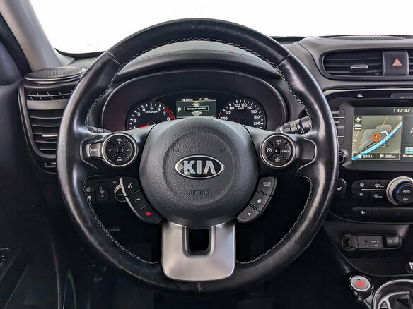 2018 Kia Soul II Рестайлинг, оранжевый - вид 20
