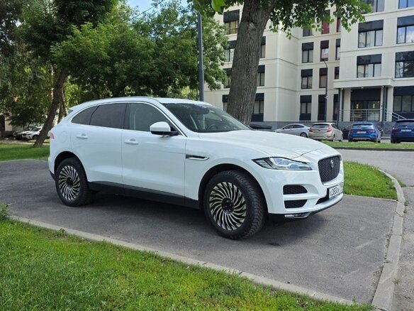 2019 Jaguar F-Pace I, белый - вид 2