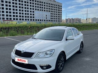 2012 Skoda Octavia RS II Рестайлинг, белый, 1650000 рублей, вид 2