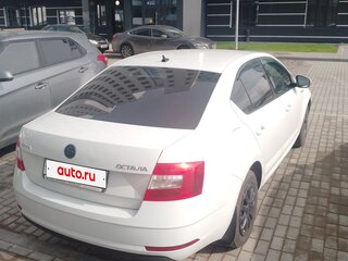 2018 Skoda Octavia III (A7) Рестайлинг, белый, 1120000 рублей, вид 3