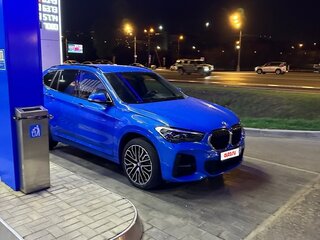 2019 BMW X1 20i xDrive II (F48) Рестайлинг, синий, 3450000 рублей, вид 3