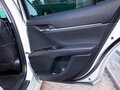 2021 Toyota Camry VIII (XV70) Рестайлинг, белый, 3500000 рублей - вид 8