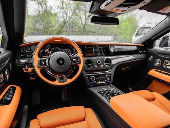 2023 Rolls-Royce Ghost Black Badge II (Series I), чёрный, 33000000 рублей - вид 6