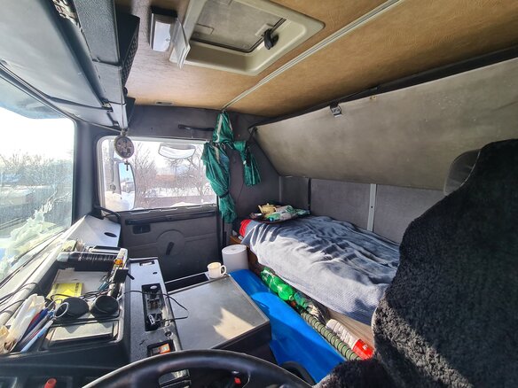 1990 Volvo F-Series, белый, 1150000 рублей - вид 20