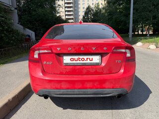 2012 Volvo S60 II, красный, 1065000 рублей, вид 4