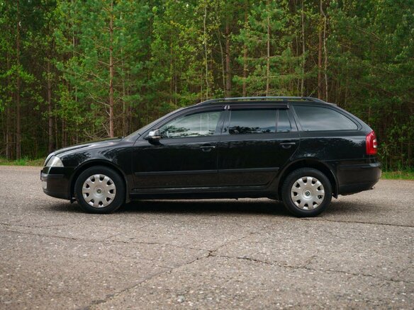 2008 Skoda Octavia II (A5), чёрный - вид 2
