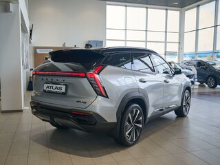 2026 Geely Atlas II, серебристый, 4229990 рублей, вид 5