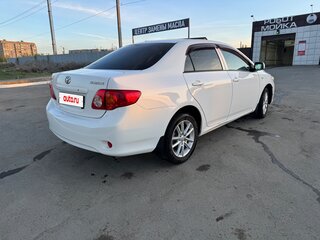 2010 Toyota Corolla X (E140, E150), белый, 780000 рублей, вид 3