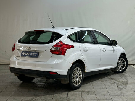 2011 Ford Focus III, белый, 590000 рублей, вид 3