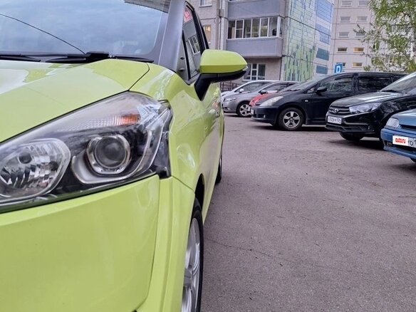 2015 Toyota Sienta II, жёлтый, 1250000 рублей - вид 13