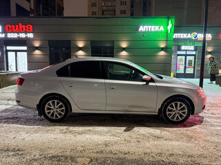 2013 Volkswagen Jetta VI, серебристый, 1000000 рублей, вид 4