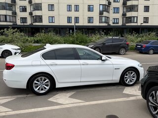 2014 BMW 5 серии 520i VI (F10/F11/F07) Рестайлинг, белый, 1790000 рублей, вид 5