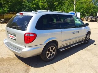 2002 Chrysler Town & Country IV, серебристый, 410000 рублей, вид 1