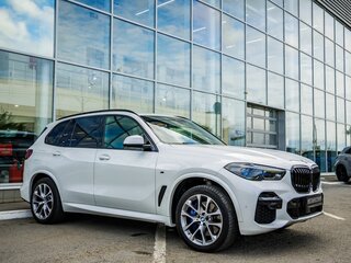 2022 BMW X5 30d IV (G05/G18), белый, 7648000 рублей, вид 1