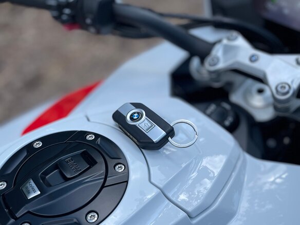 2023 BMW S 1000 XR, белый, 2350000 рублей - вид 18