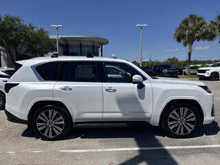 2026 Lexus LX 600 IV, белый, 17868628 рублей, вид 4