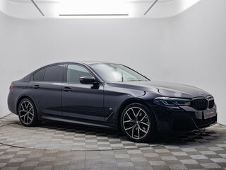 2020 BMW 5 серии 520i VII (G30/G31/G38) Рестайлинг, чёрный, 4129000 рублей, вид 3