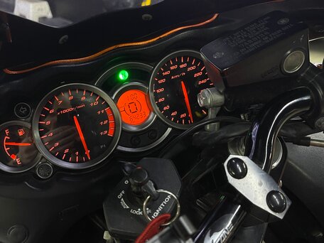 2008 Suzuki GSX 1300 R Hayabusa, оранжевый, 850000 рублей, вид 5