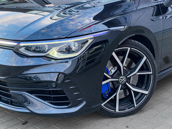 2021 Volkswagen Golf R VIII, чёрный, 4550000 рублей - вид 3