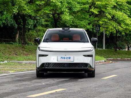 2026 Toyota bZ3X 58.3 kWh, белый, 2690000 рублей, вид 2