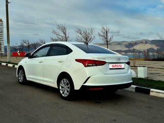 2020 Hyundai Solaris II Рестайлинг, белый, 1510000 рублей, вид 5
