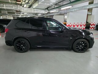 2014 BMW X5 M50d III (F15), чёрный, 3500000 рублей, вид 4