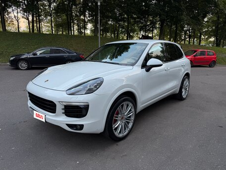 2016 Porsche Cayenne S II Рестайлинг (958), белый, 2650000 рублей, вид 2