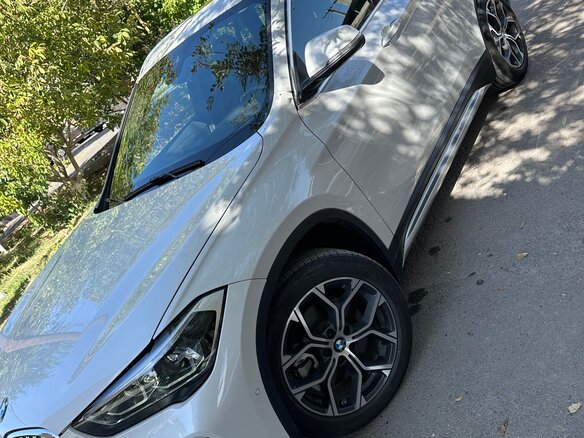 2022 BMW X1 28i sDrive II (F48) Рестайлинг, белый, 4000000 рублей - вид 9