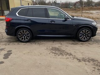 2018 BMW X5 30d IV (G05/G18), чёрный, 6436188 рублей, вид 4
