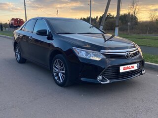 2016 Toyota Camry VII (XV50) Рестайлинг, чёрный, 1990000 рублей, вид 1