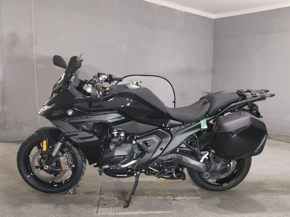 2026 BMW R 1300 RS, чёрный, 1900000 рублей - вид 1