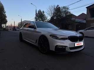 2018 BMW 5 серии 530i xDrive VII (G30/G31/G38), белый, 3200000 рублей, вид 3