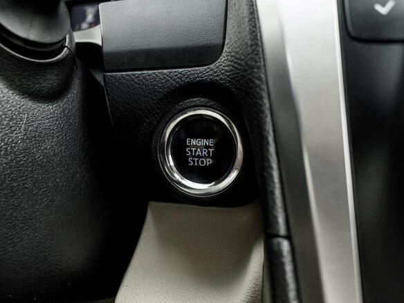 2016 Toyota Camry VII (XV50) Рестайлинг, чёрный - вид 28