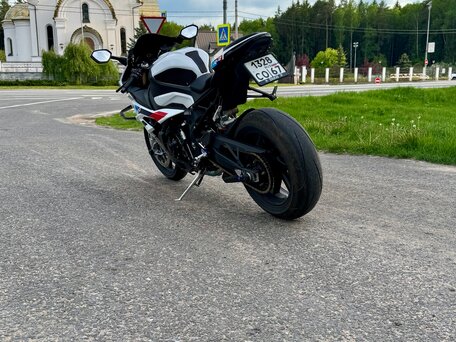 2023 BMW S 1000 RR, белый, 2050000 рублей, вид 4