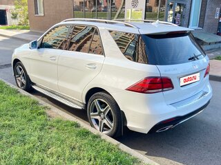 2016 Mercedes-Benz GLE 400 I (W166), белый, 3700000 рублей, вид 3