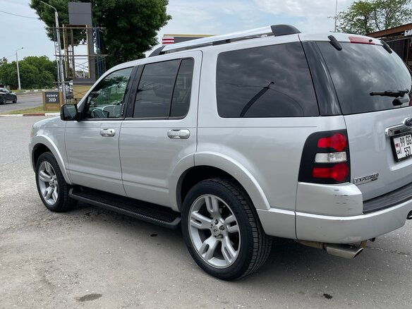2008 Ford Explorer IV, серебристый, 850000 рублей - вид 11