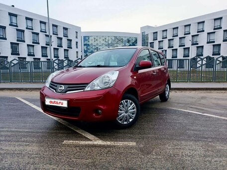 2011 Nissan Note I Рестайлинг, красный, 790000 рублей, вид 1