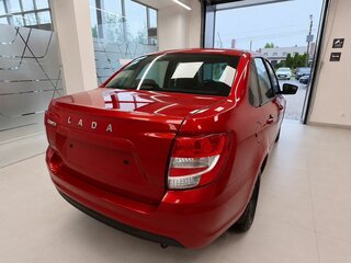 2026 Lada (ВАЗ) Granta I Рестайлинг, красный, 1121000 рублей, вид 5