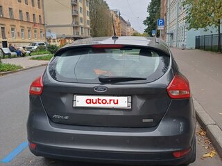 2017 Ford Focus III Рестайлинг, серый, 850000 рублей, вид 3