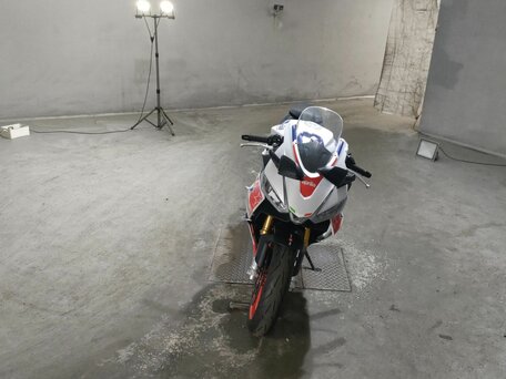 2022 Aprilia RS 660, белый, 1370000 рублей, вид 3