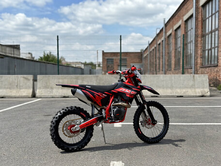 2026 BSE Z10, красный, 170200 рублей, вид 4