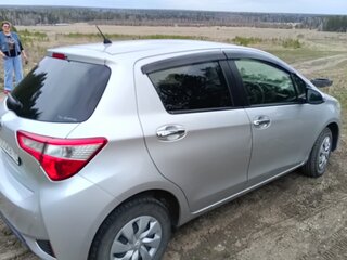 2019 Toyota Vitz III (XP130) Рестайлинг 2, серый, 1250000 рублей, вид 3