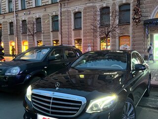 2017 Mercedes-Benz E-Класс 200 V (W213, S213, C238), чёрный, 3300000 рублей, вид 2