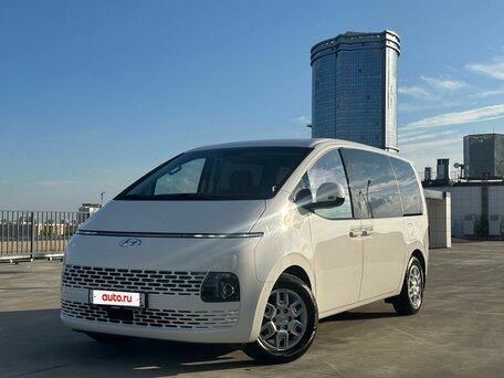 2022 Hyundai Staria I, белый, 4400000 рублей, вид 1