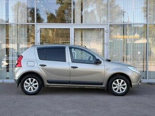 2010 Renault Sandero I, бежевый, 450000 рублей, вид 4