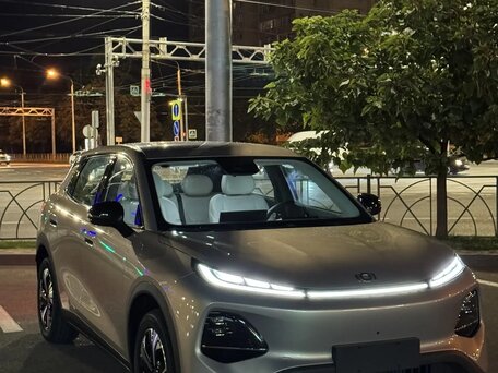 2026 Changan Qiyuan Q05 51.9 kWh II, серебристый, 2499000 рублей, вид 2