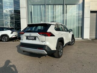 2025 Toyota RAV4 V (XA50), белый, 4090000 рублей, вид 5