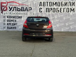 2015 Hyundai Solaris I Рестайлинг, коричневый, 808000 рублей, вид 5