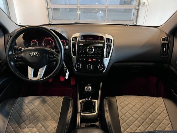 2010 Kia Ceed I Рестайлинг, серебристый, 685000 рублей - вид 8
